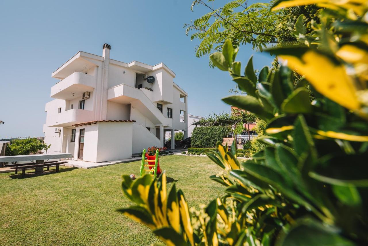 Apartments Radosevic Ulcinj Extérieur photo