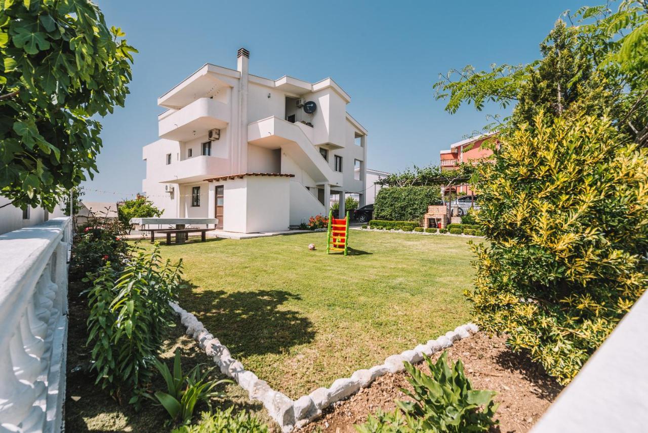 Apartments Radosevic Ulcinj Extérieur photo
