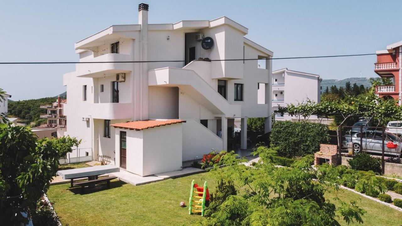 Apartments Radosevic Ulcinj Extérieur photo