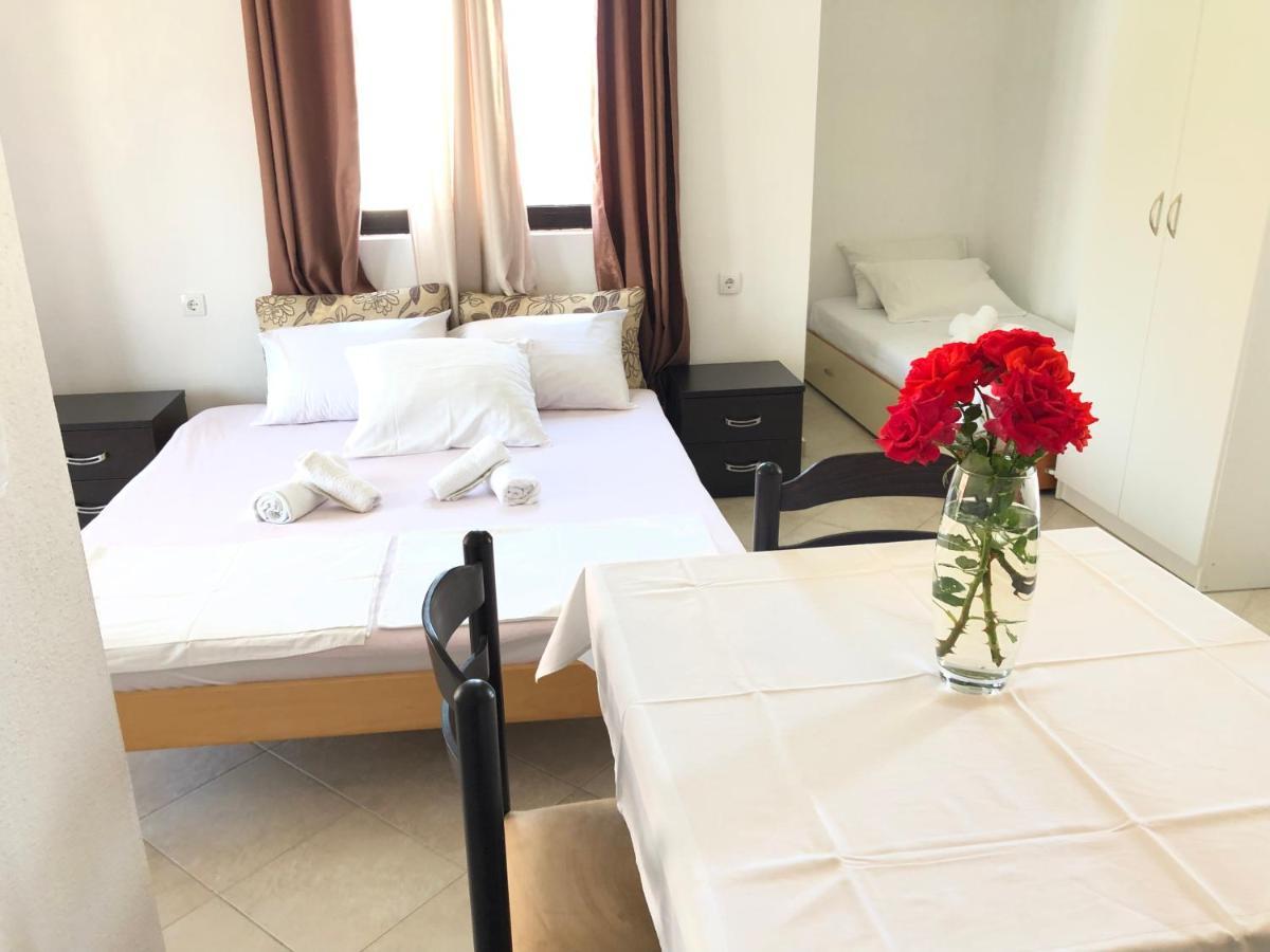 Apartments Radosevic Ulcinj Extérieur photo